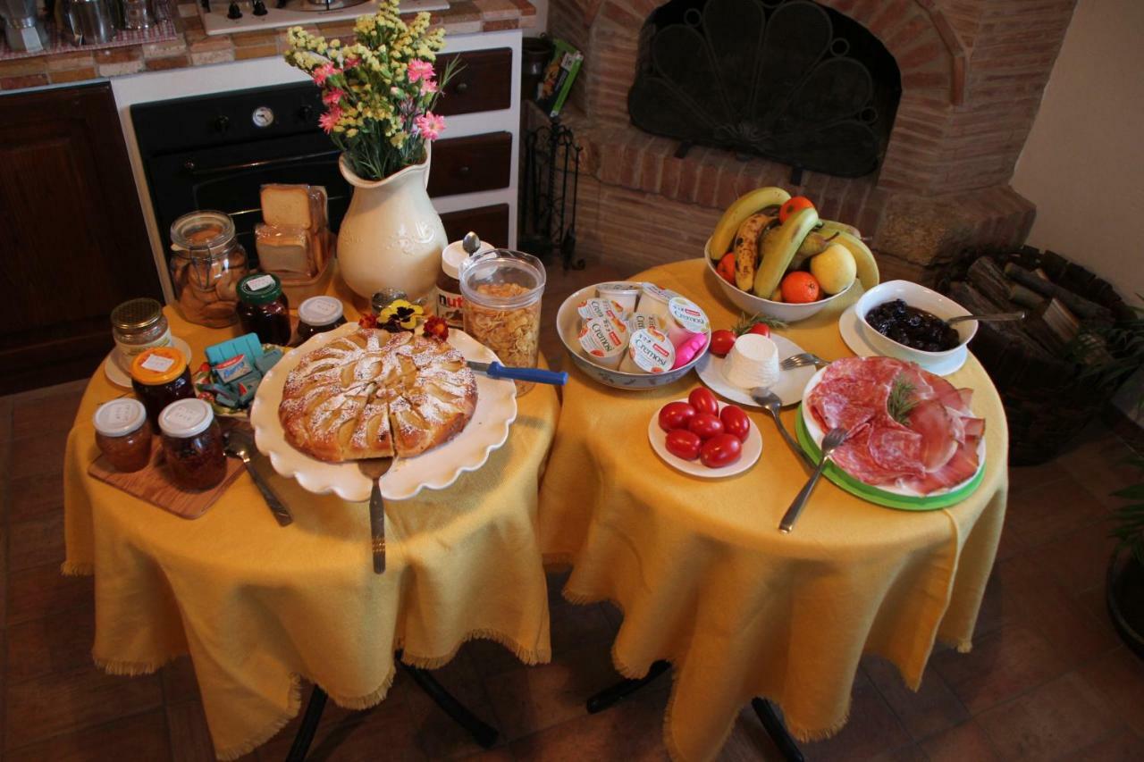 Pacifico Villa Montepulciano Stazione Екстериор снимка